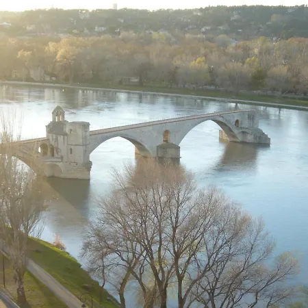 Et Calme Les Avignon Entree Et Cour Independantes Climatisation Piscine Parking *